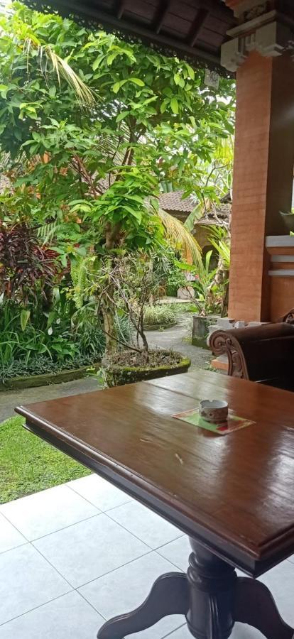 Family Guest House Убуд Екстериор снимка