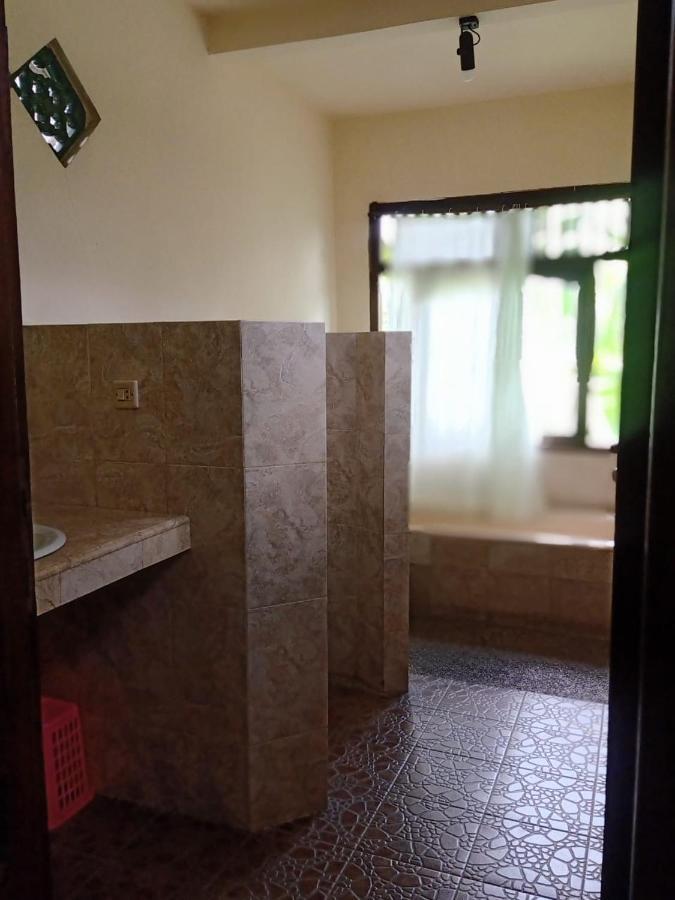 Family Guest House Убуд Екстериор снимка